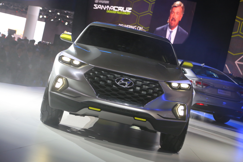 Illustration for article titled The Hyundai Santa Cruz Is A BRAT And I Love It